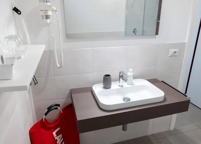 I It Bed & Breakfast 3*